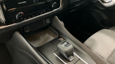 Nissan Qashqai 1.3 DiG-T MH 158 N-Connecta 5dr Xtronic Petrol Hatchback